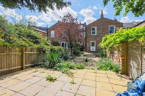 2 bedroom flat to rent, Weston Park, N8, Crouch End, London, N8
