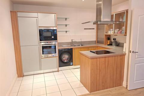 2 bedroom apartment for sale, Luscinia View, Napier Road, Reading
