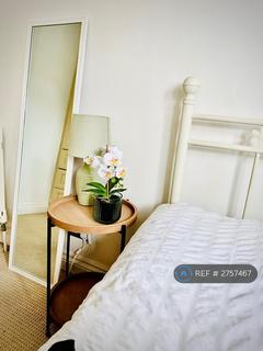 undefined, Manor Road North, Wallington, SM6