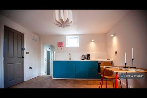 1 bedroom flat to rent, Albert Road, Manchester, M19