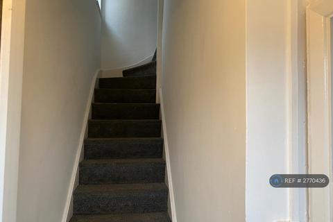 2 bedroom semi-detached house to rent, New Street, Cambridge, CB1