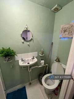 Studio to rent, Holmdale Terrace, London, N15