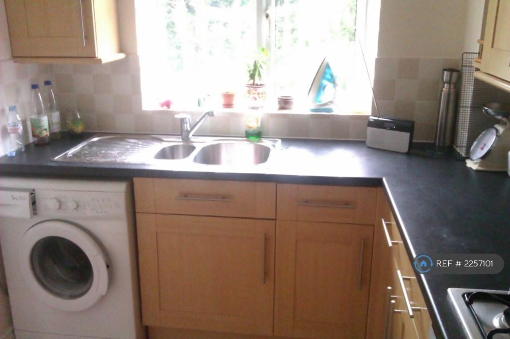 Kitchen Provisional Photo Pic 1