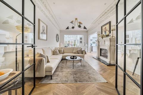 undefined, Amherst Road, Ealing Broadway, London, W13