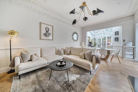 undefined, Amherst Road, Ealing Broadway, London, W13