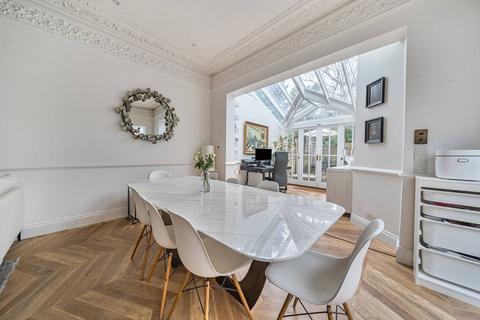 2 bedroom flat for sale, Amherst Road, Ealing Broadway, London, W13