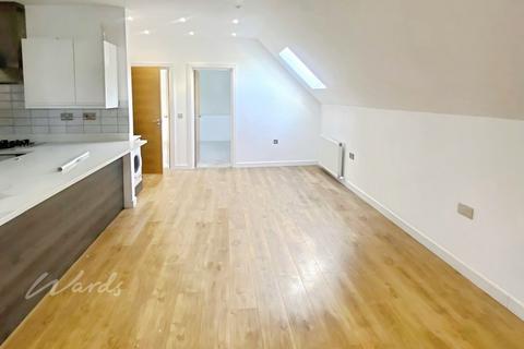3 bedroom apartment to rent, Beach Road Westgate-On-Sea CT8