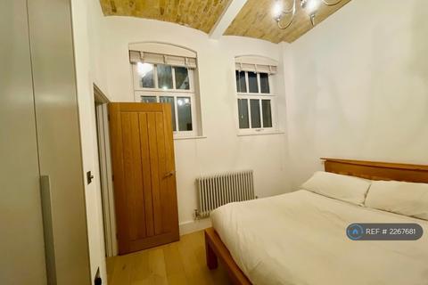 2 bedroom terraced house to rent, Whiteleys Cottages, London, W14