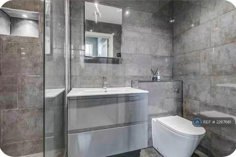 2 bedroom terraced house to rent, Whiteleys Cottages, London, W14