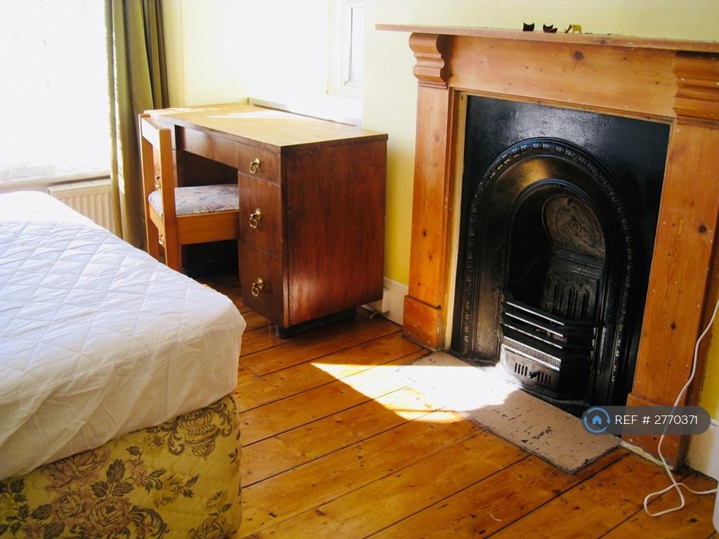 Pic Of One Of The Bedrooms