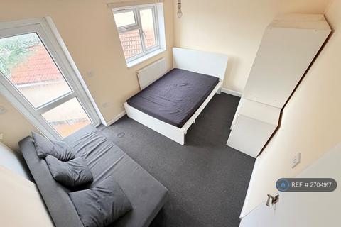 undefined, West Park Close, Romford, RM6