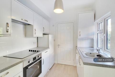 undefined, Shorts Road, Carshalton, SM5