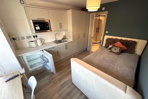 1 bedroom in a house share to rent, Burton Road, Derby DE23