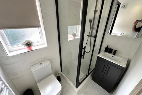 1 bedroom in a house share to rent, Burton Road, Derby DE23