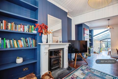 undefined, Kirkwood Road, Englon-Se15-London, SE15