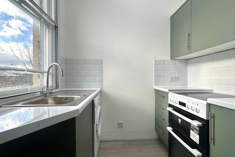 undefined, Kings Road, Berkshire RG1