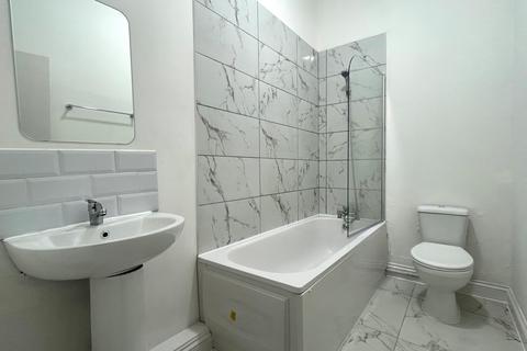 undefined, Kings Road, Berkshire RG1