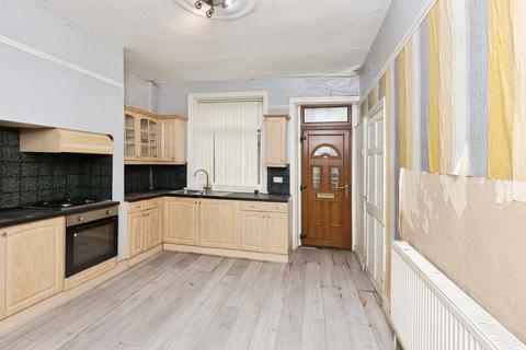 4 bedroom end of terrace house for sale, Parsonage Road, Bradford, BD4