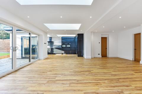 undefined, KILN ROAD, FAREHAM. GUIDE PRICE £700,000 - £725,000.