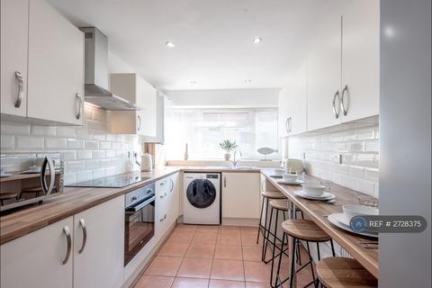 undefined, Chertsey Close, Luton, LU2