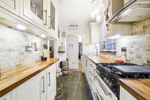 4 bedroom semi-detached house for sale, Maitland Road, Essex CM24