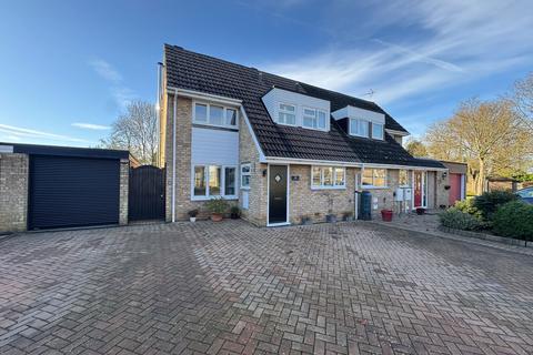undefined, Cromwell Court, Buckingham MK18