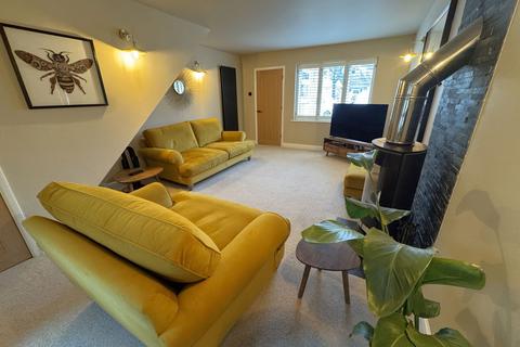 undefined, Cromwell Court, Buckingham MK18