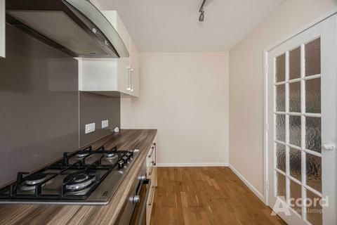 1 bedroom flat for sale, Chadwell Heath Lane, Chadwell Heath, RM6