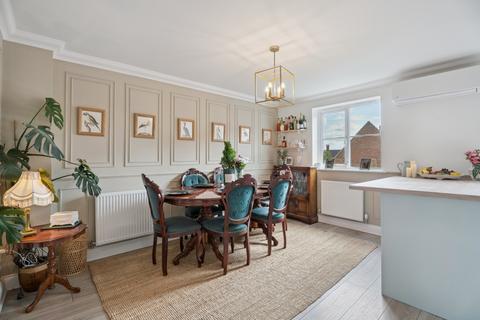 4 bedroom semi-detached house for sale, Cartwright Close, Alconbury Weald, Huntingdon, PE28