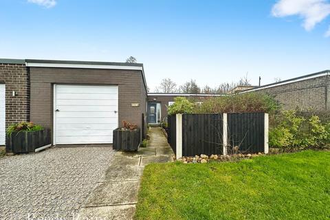 3 bedroom bungalow to rent, Littlegate, Runcorn WA7