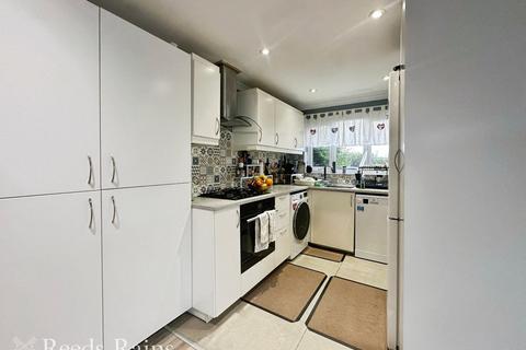 3 bedroom bungalow to rent, Littlegate, Runcorn WA7