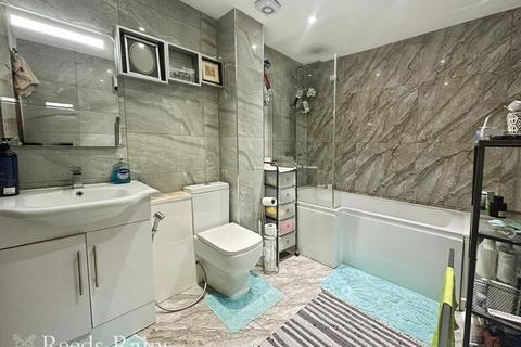 3 bedroom bungalow to rent, Littlegate, Runcorn WA7