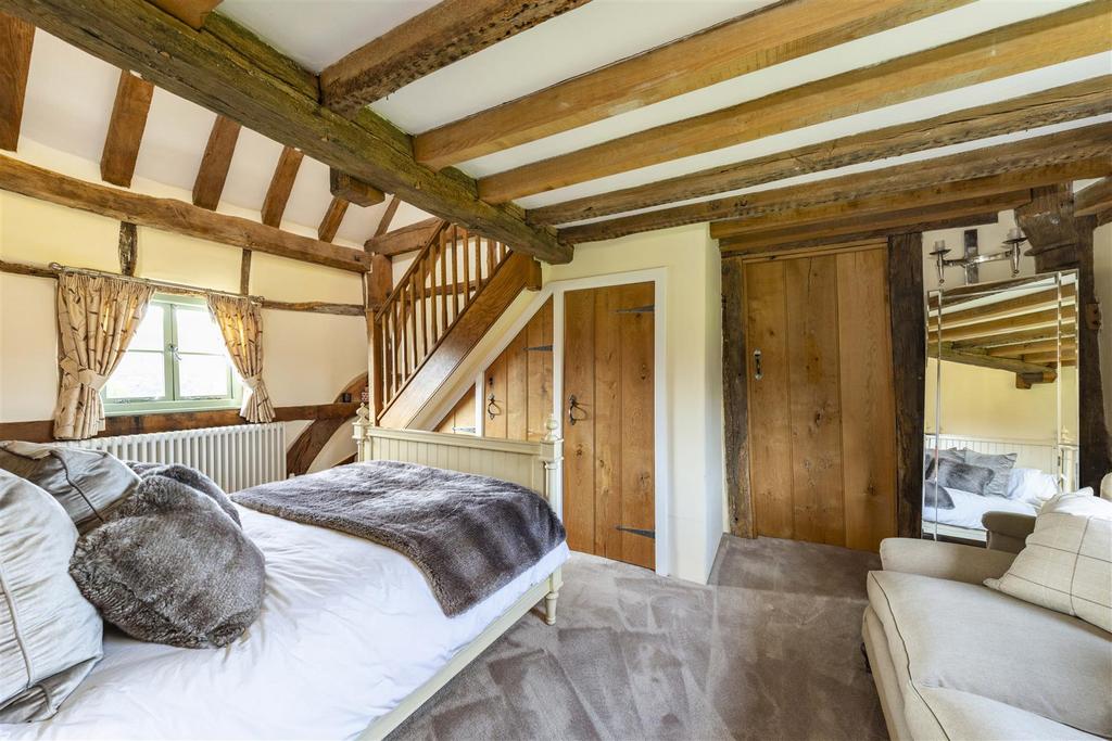 Barnett Farm, Norley Lane, Shamley Green, GU5 0 TP-
