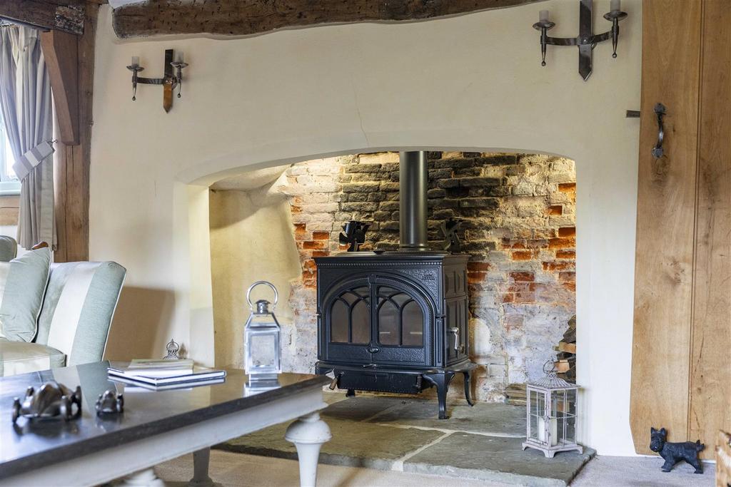 Barnett Farm, Norley Lane, Shamley Green, GU5 0 TP-