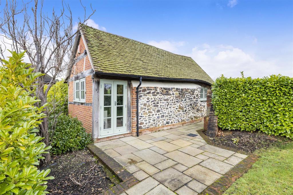 Barnett Farm, Norley Lane, Shamley Green, GU5 0 TP-