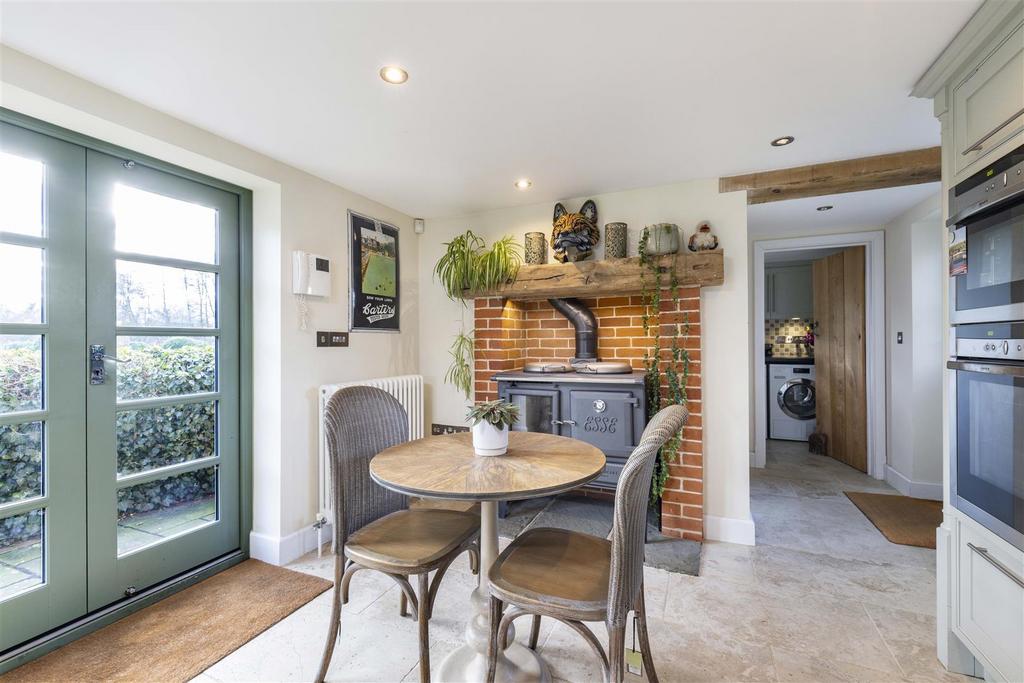 Barnett Farm, Norley Lane, Shamley Green, GU5 0 TP-
