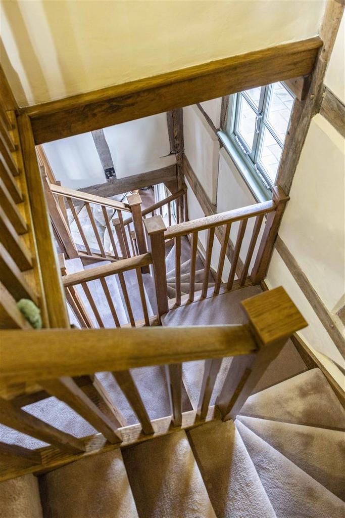 Barnett Farm, Norley Lane, Shamley Green, GU5 0 TP-