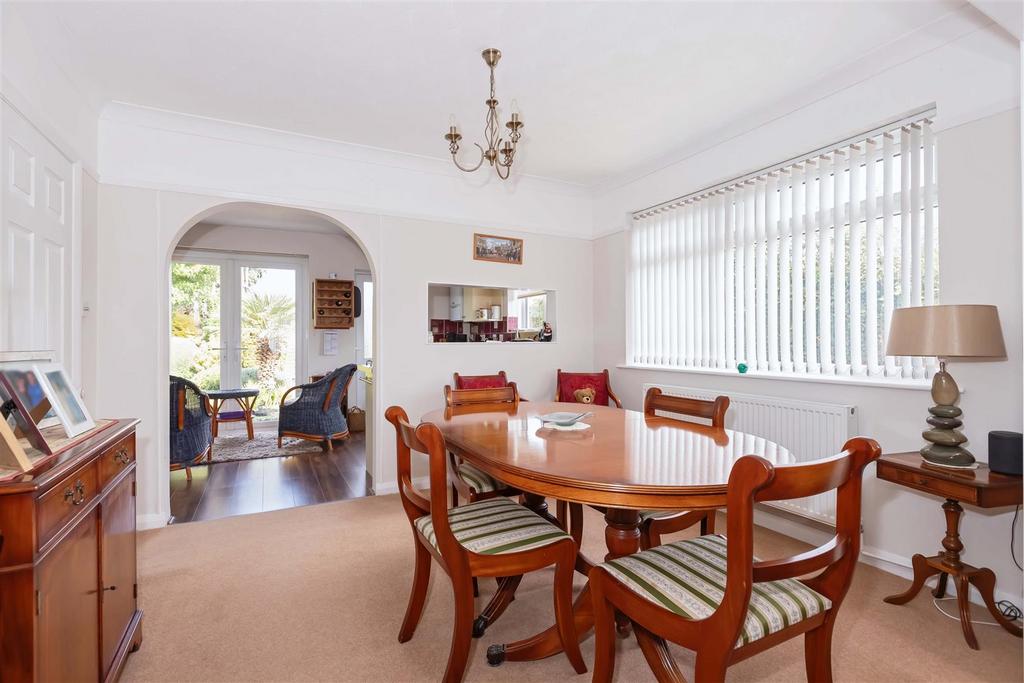 Frobisher Close 14.jpg