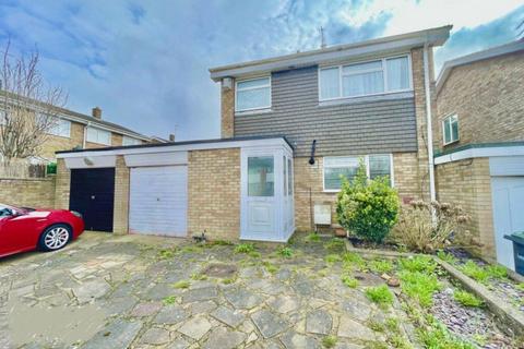 undefined, Redgrave Gardens, Luton, Bedfordshire