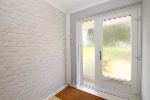 3 bedroom end of terrace house to rent, Trefoil Crescent, Crawley, West Sussex. RH11 9EZ