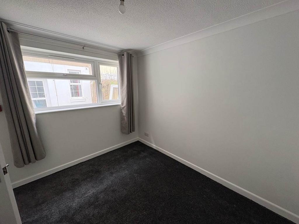 Ellenborough cres 7