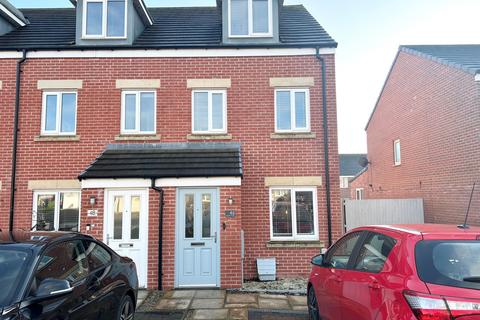 3 bedroom end of terrace house to rent, Moonstone Crescent, Poulton-Le-Fylde, Lancashire, FY6