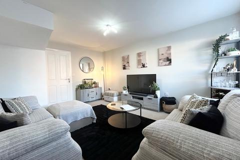 3 bedroom end of terrace house to rent, Moonstone Crescent, Poulton-Le-Fylde, Lancashire, FY6