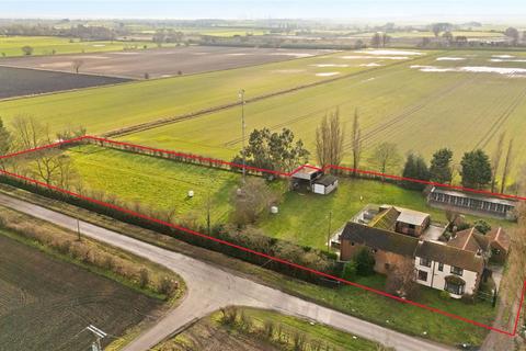 4 bedroom detached house for sale, Tindale Bank Road, Westwoodside, DN9