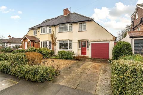 Oakland Way, Epsom KT19