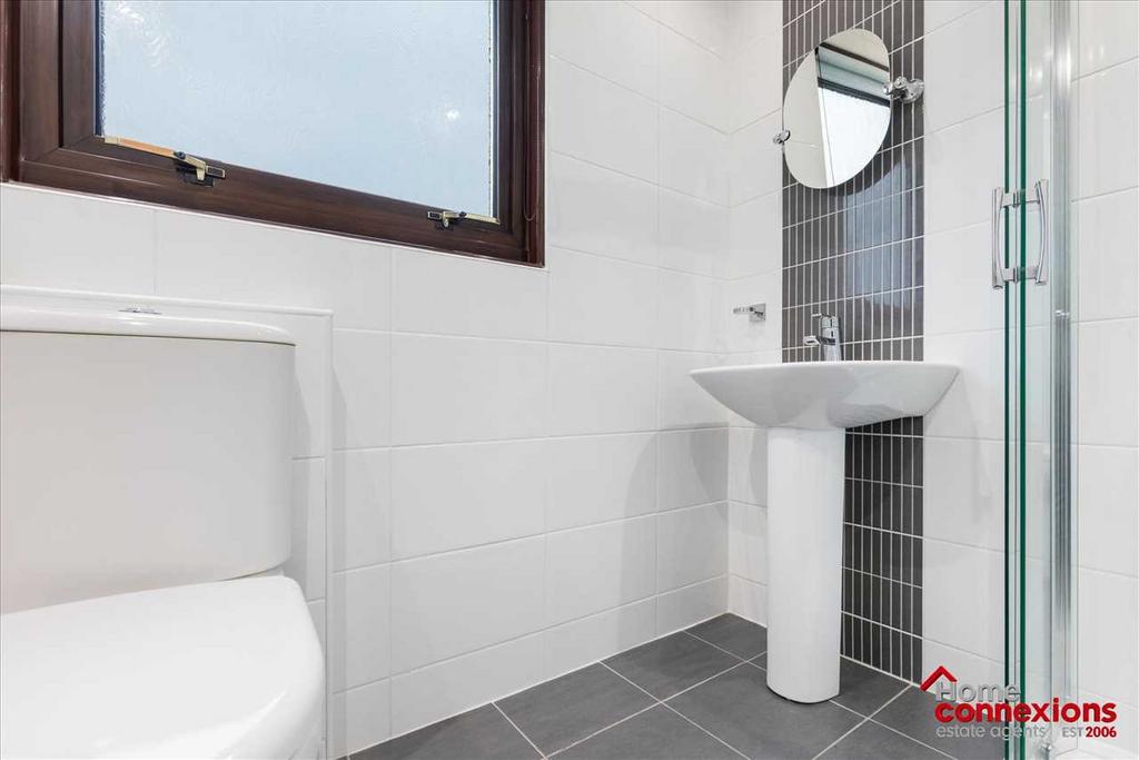 Shower Room (1)