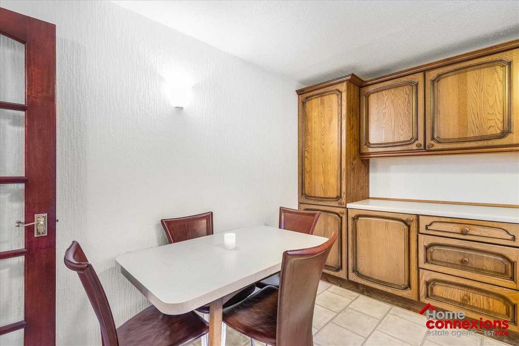 Kitchen Dining (4)