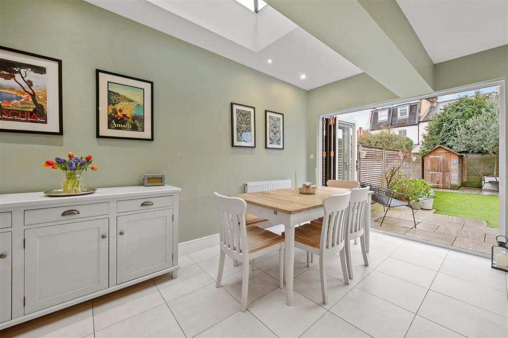 27 Pepys Road-6.jpg