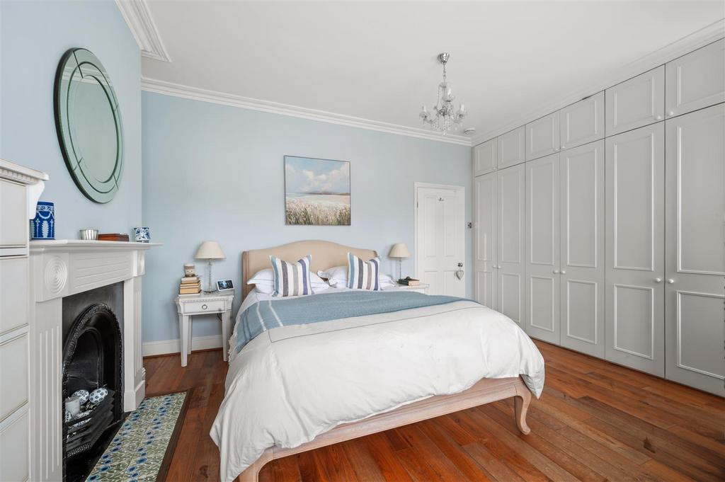 27 Pepys Road-14.jpg