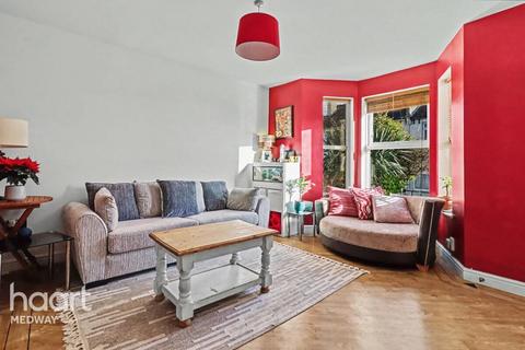 2 bedroom terraced house for sale, Cliffe Road, Rochester